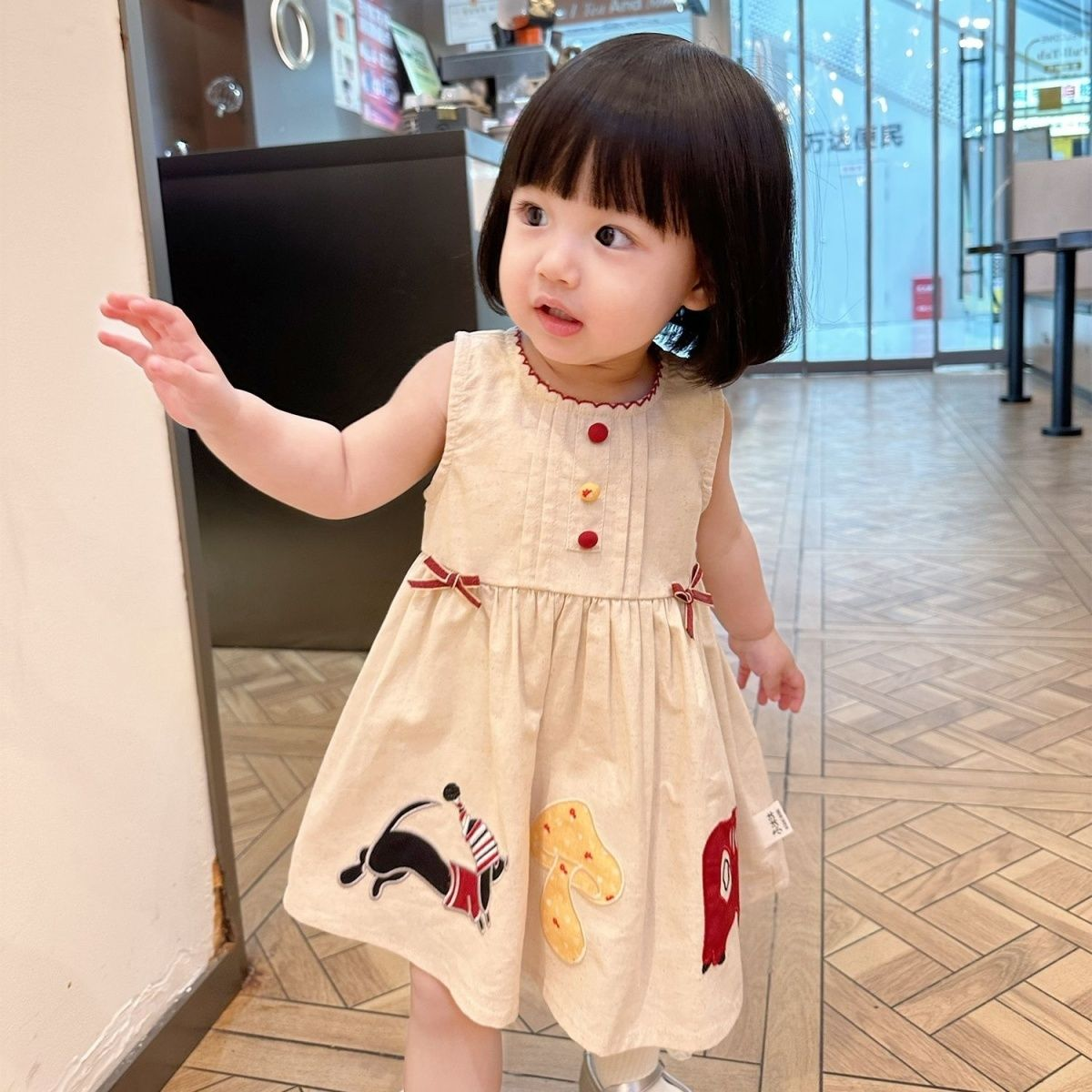 女童连衣裙夏季2025新款儿童洋气时髦女宝宝卡通薄款夏装背心裙12