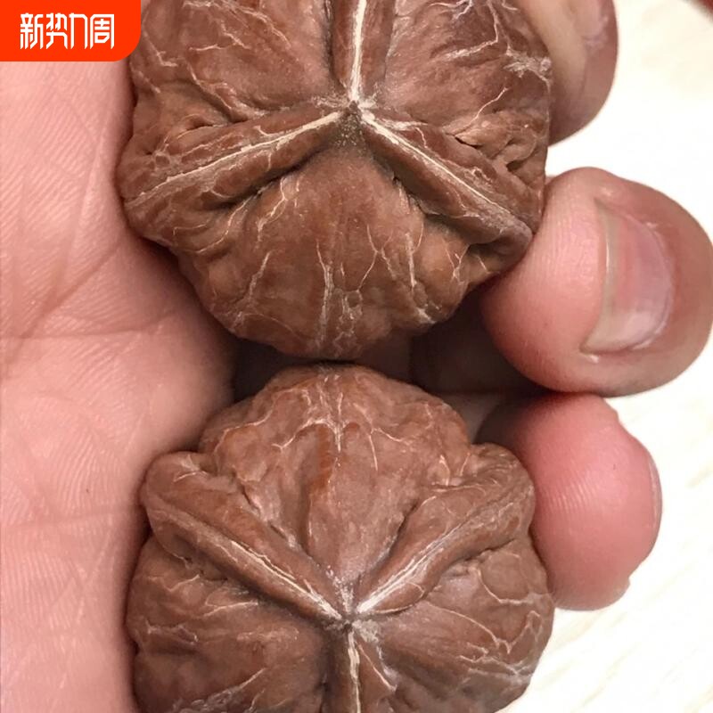 东北野外生小手捻三棱三道筋大奔异形文玩核桃随身盘玩把玩手把件