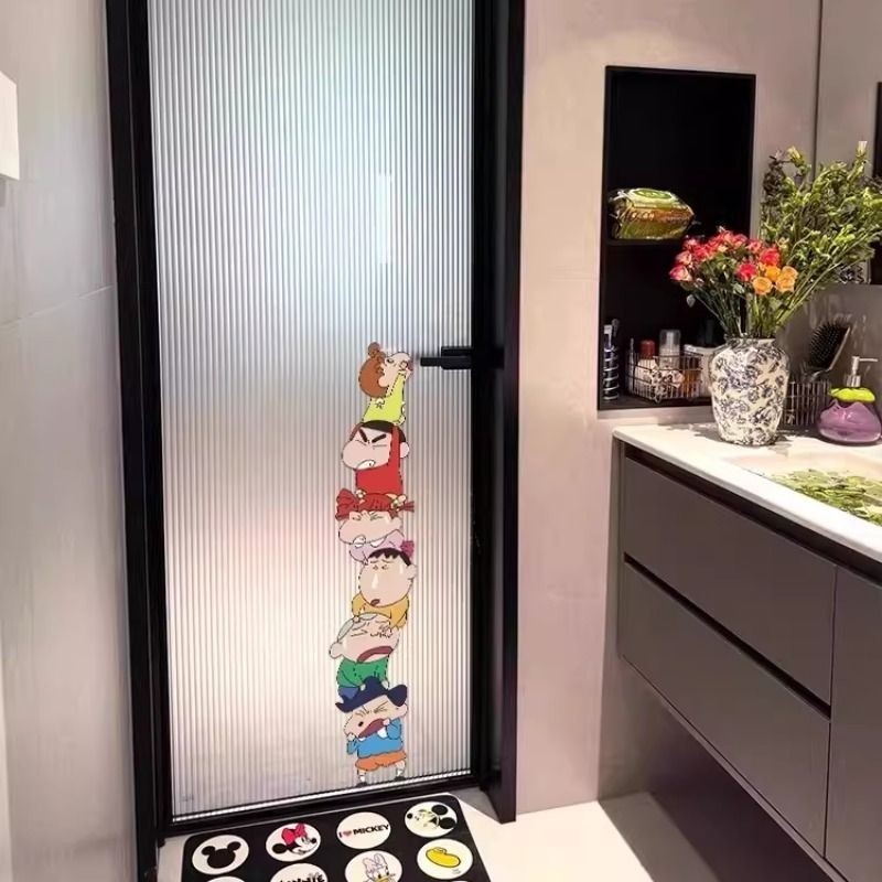 可爱蜡笔小新窗户玻璃门贴纸客厅推拉门防撞贴膜家用创意提示贴纸