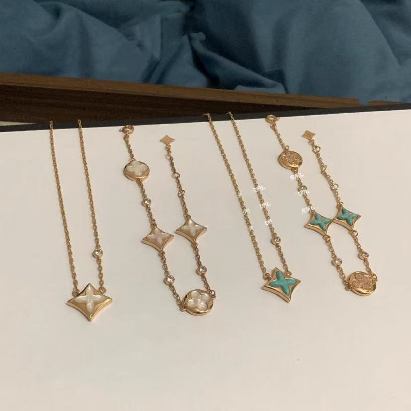 高版本天河石镶钻四花五花手链女菱形贝母项链18k玫瑰金轻奢饰品