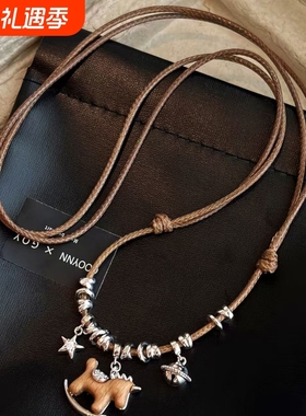 复古小马编绳项链女高级轻奢小众长款秋冬毛衣链挂绳小马吊坠配饰