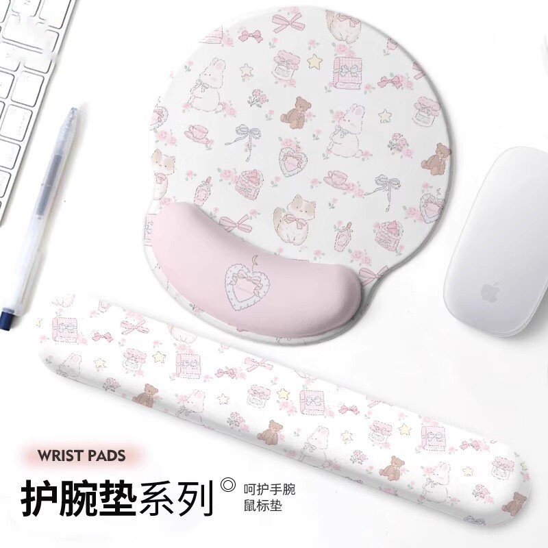 原创可爱粉白兔熊鼠标垫护腕女生办公室加厚桌面垫电脑键盘托手托护手腕盲盒