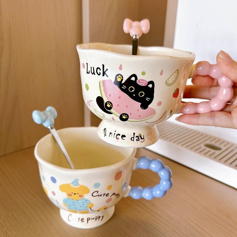 创意可爱家用水杯马克杯高脚杯卡通牛奶杯ins风高颜值陶瓷杯情侣