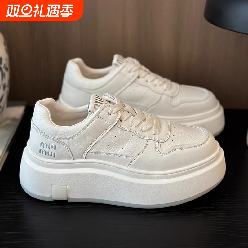 达人磁场厚底小白鞋女2025新款百搭运动休闲鞋轻便板鞋ins潮圆
