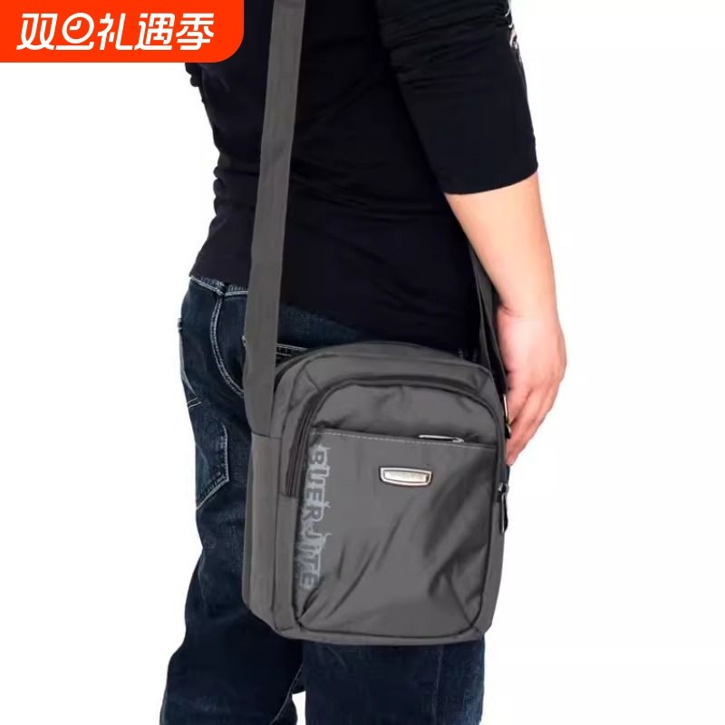 2025春夏新款男包单肩斜挎背包男士休闲通勤防水尼龙牛津帆布包邮