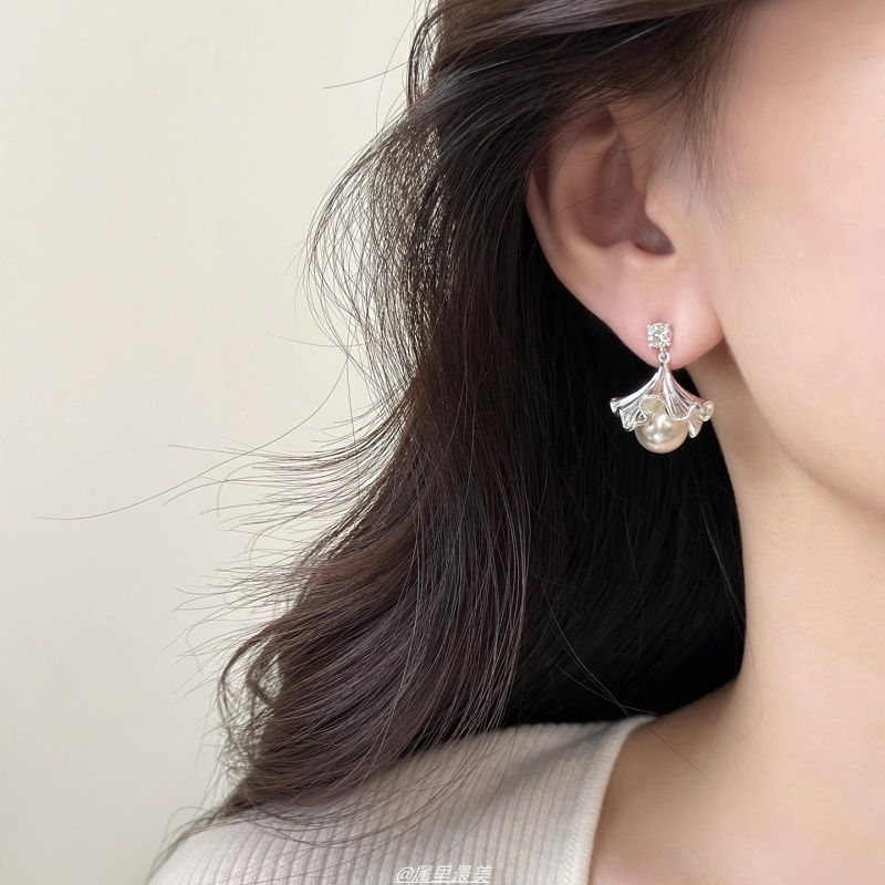 小众扇形银杏叶流苏珍珠耳环女夏天耳坠2025新款爆款轻奢高级感