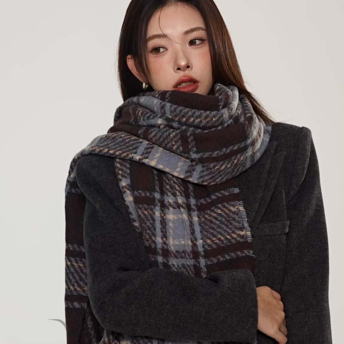 2025新款秋冬季保暖格子情侣韩系学生小众礼物JK围巾紫色野川黑