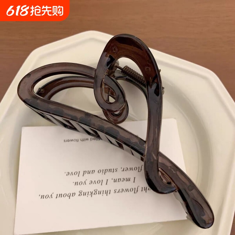 许我耀眼赵露思许妍同款爱心抓夹高级感后脑勺盘发鲨鱼夹发夹头饰