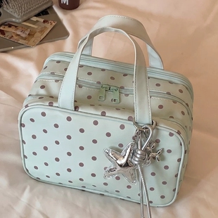 波点化妆包2026新款大容量女外出旅行便携式收纳包手提多功能多层