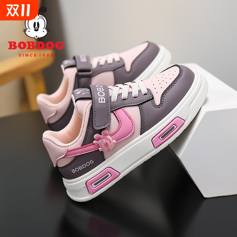 巴布豆女童板鞋2025新款春秋皮面防水百搭时尚小女孩儿童运动鞋