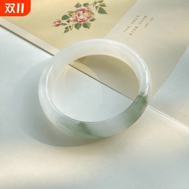 天然雪翠新疆天山翠手镯冰翠玉镯女款金丝玉圆条扁镯子正品非翡翠