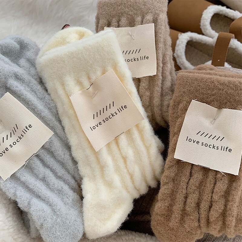 仿水貂绒袜子女珊瑚绒秋冬加厚加绒保暖睡眠地板毛绒毛毛冬天长袜