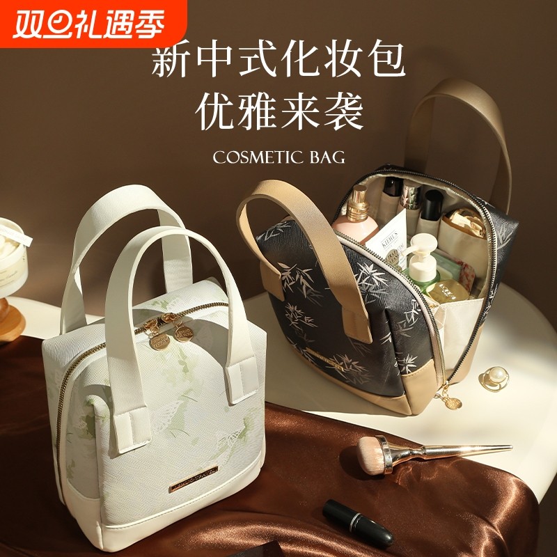 外出手提化妆包女大容量2025新款便携式分区收纳化妆刷袋旅行立式