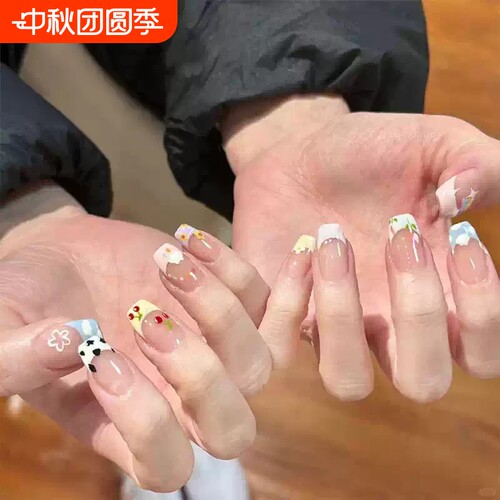 蜡笔小新学生党卡哇伊小狗穿戴甲