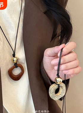 骆驼骨吊坠项链女ins小众设计感长款毛衣链2025新款独特百搭配饰