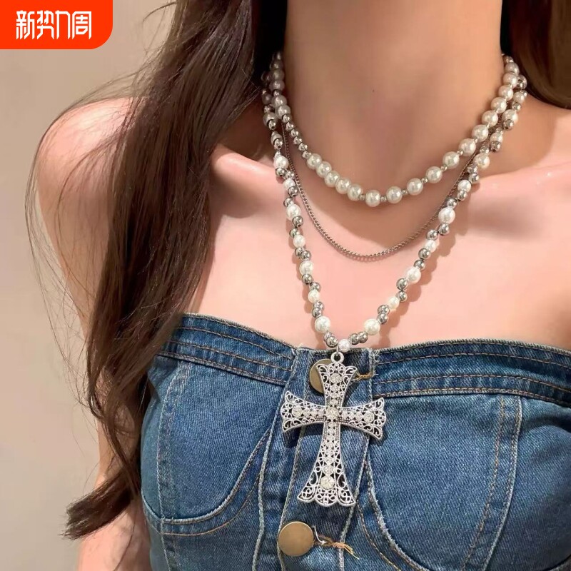 十字架珍珠项链女款2026新款辣妹风叠戴高级感轻奢小众颈链配饰女