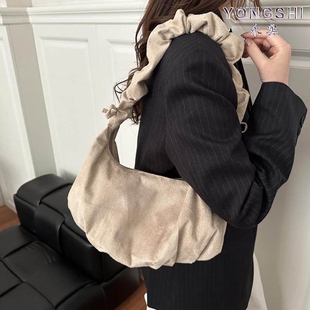 2025年新款时尚百搭褶皱手拎包包女云朵包链条斜挎包小众女包单肩