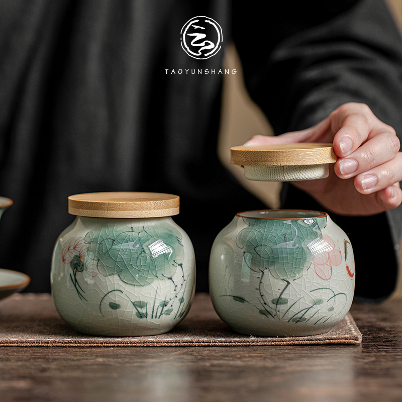 哥窑冰片釉纯手绘荷花小号茶叶罐陶瓷密封罐存储茶罐便携旅行茶仓