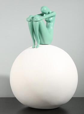 现代轻奢极简抽象人物雕塑摆件简约样板间别墅酒店创意艺术品装饰