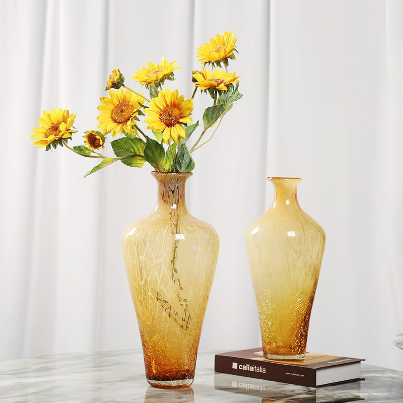 云霞层叠琥珀色冰裂纹艺术玻璃花瓶摆件现代轻奢客厅样板房花器装