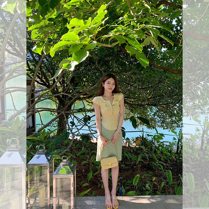 只有妮 约会日 夏季小花半身裙女复古波点裙高腰显瘦气质包臀裙夏