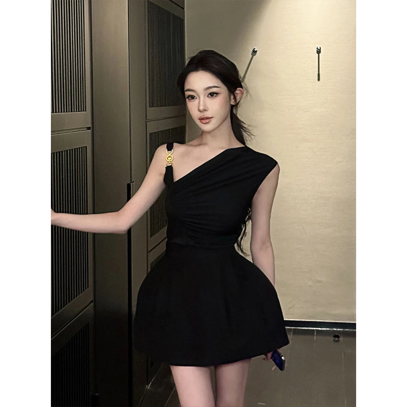 XZY 微胖纯欲气质收腰斜肩背心上衣女25年夏高级感千金花苞裙套装