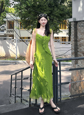 XZY 微胖法式气质绿色V领无袖连衣裙女25年夏修身荷叶边碎花长裙