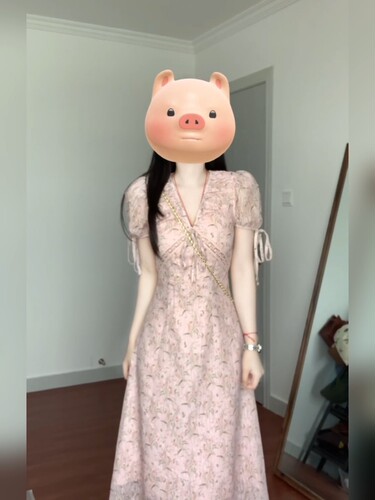 胖mm法式甜美v领碎花连衣裙