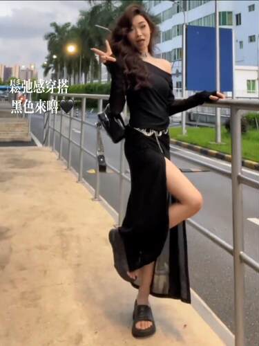 大码御姐气质不规则网纱连衣裙