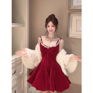 XZY 微胖甜辣妹红色镶钻吊带连衣裙女25年冬季高级感新年圣诞战袍
