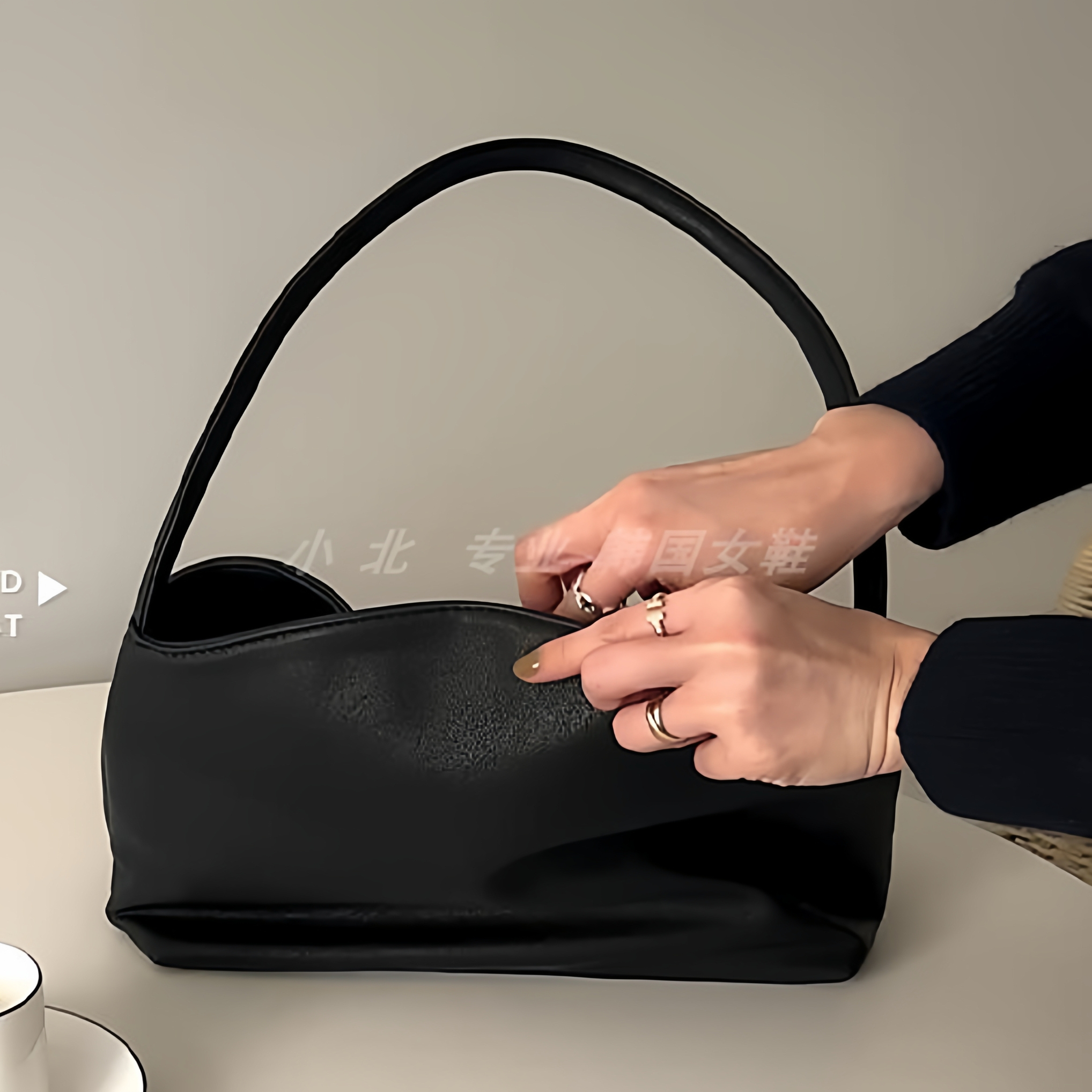 日韩风黑色腋下包单肩包