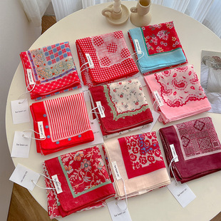 2025新款韩版红色小方巾包头巾女百搭格子领巾小清新装饰薄款围巾