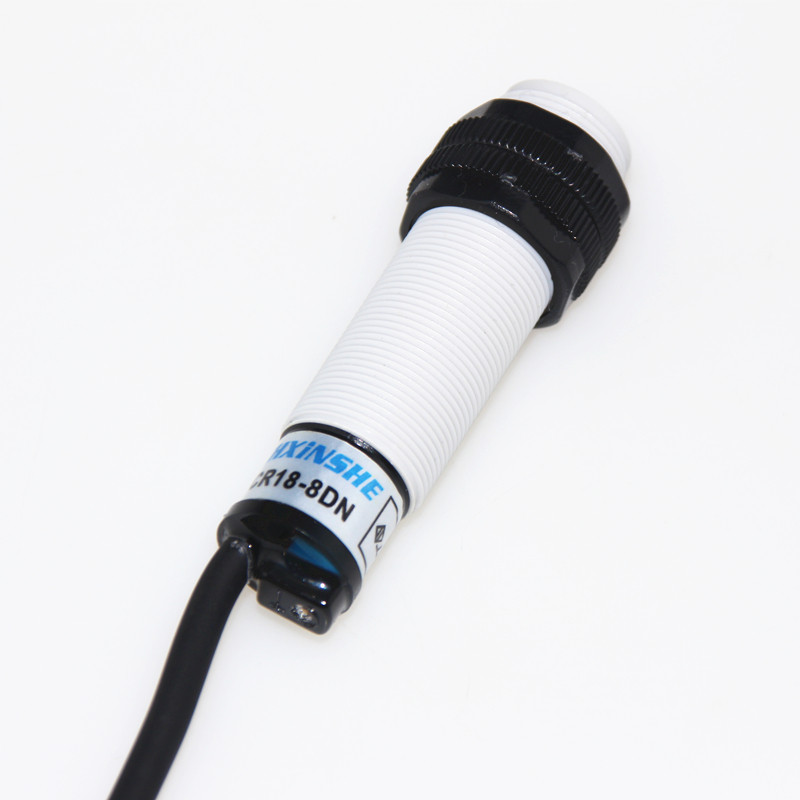 电容式接近开关CR18-8DN传感器直流三线NPN常开 M18接近开关