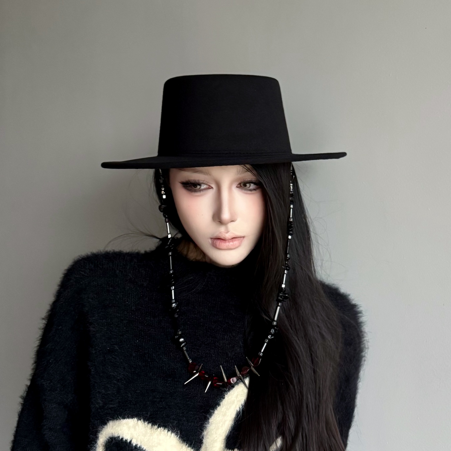 小众哥特风红色异形水晶石铆钉链仿毛呢平顶帽子男女秋冬大檐礼帽