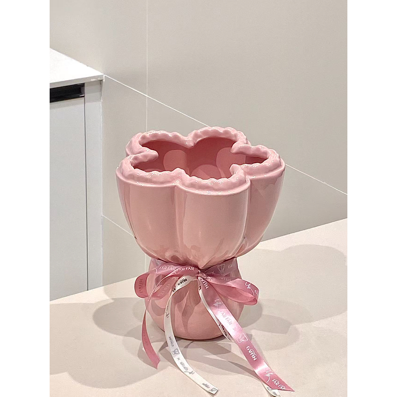 创意陶瓷花瓶摆件客厅插花瓶新婚礼物生日乔迁毕业礼物手捧花束