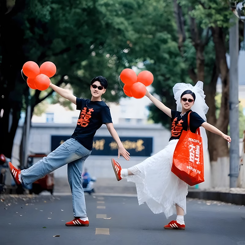 气球领证登记拍照道具日期订婚结婚仪式感物品跟拍小物件拍摄喜字