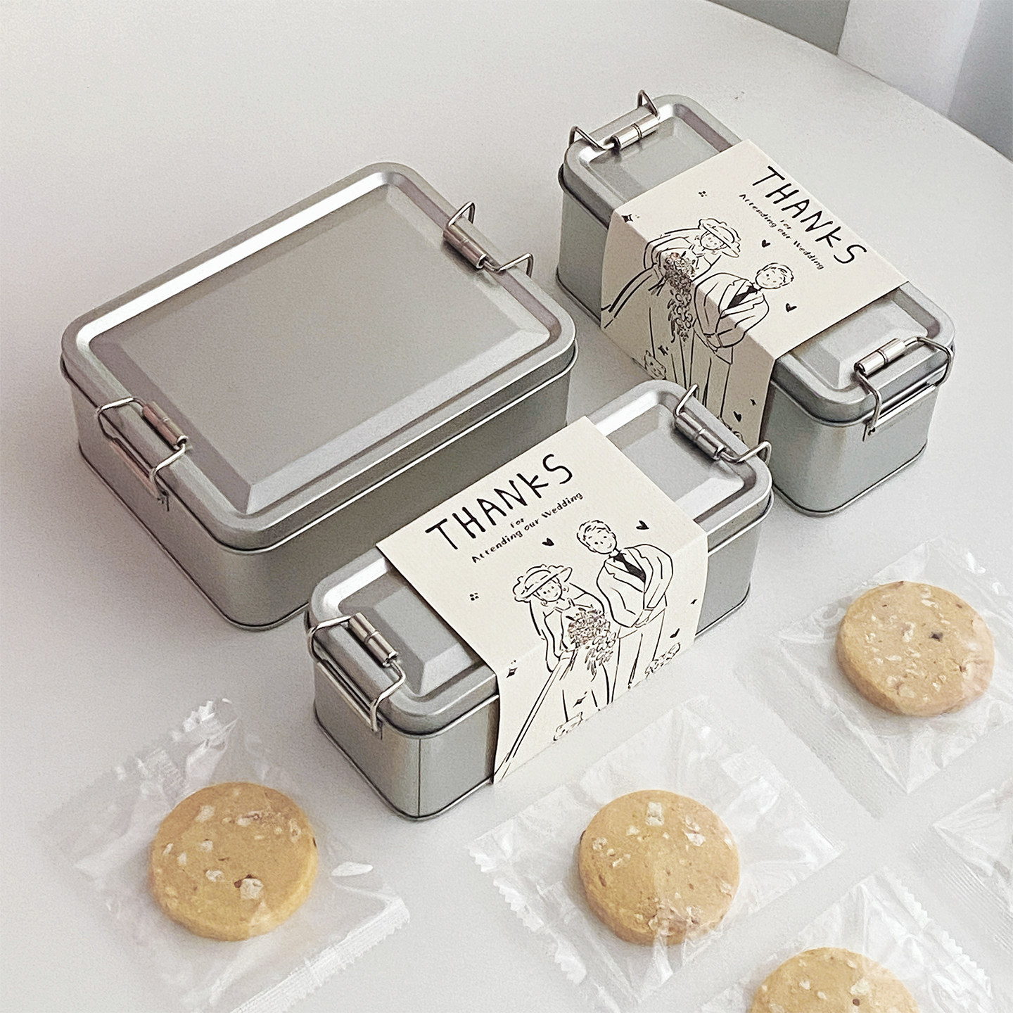 婚礼银色喜糖盒马口铁盒复古翻盖式礼品盒凤梨酥糕点伴手礼盒子