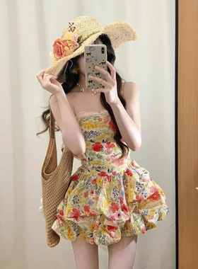 法式绝美碎花吊带连衣裙女装夏季海边度假纯欲气质收腰蓬蓬短裙子