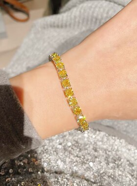 925银电镀18K金满钻经典四爪黄钻牛头招财手链新年基础款低调奢华