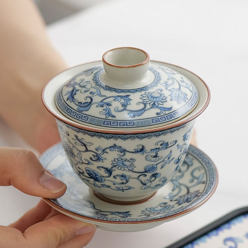 仿古青花缠枝莲三才盖碗汝窑