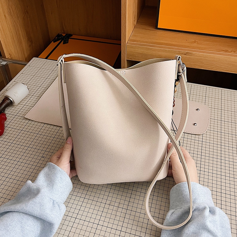 手缝简约时尚百搭仪式感手工包包