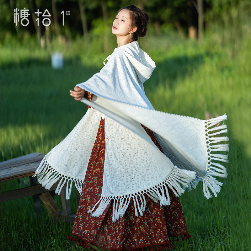 【岸芷汀兰】白色连帽风衣外套女秋季阿勒泰新疆旅行外穿斗篷披肩