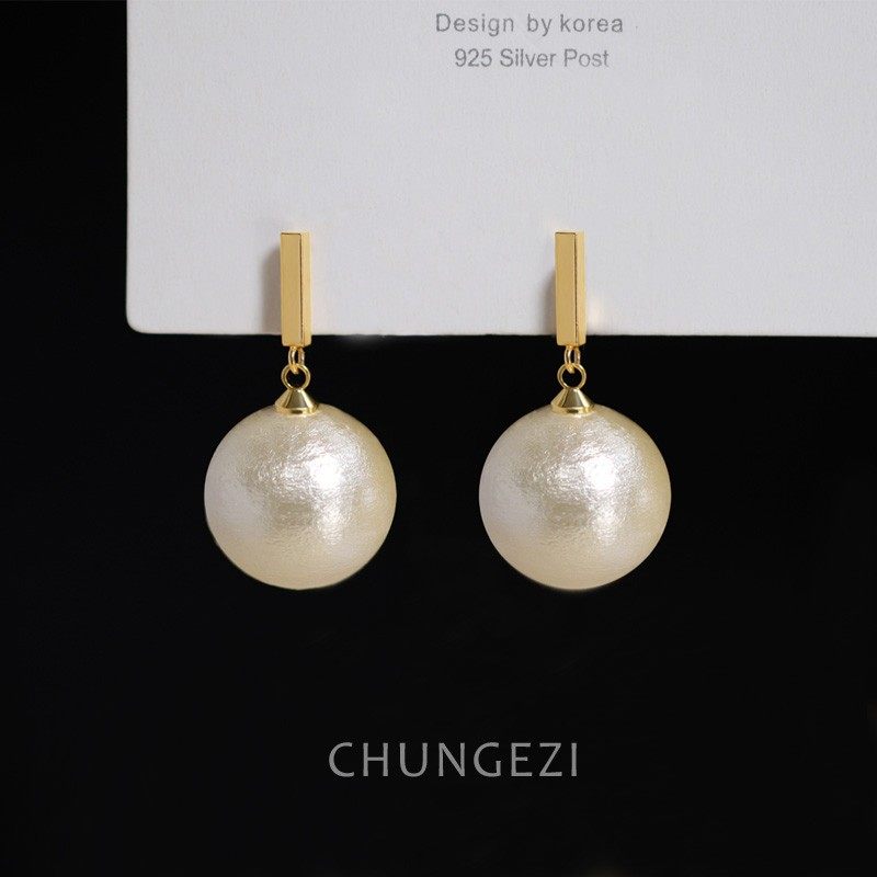 2026气质棉花珍珠球球耳坠耳夹女无耳洞耳针蚊香盘耳饰百搭通勤耳