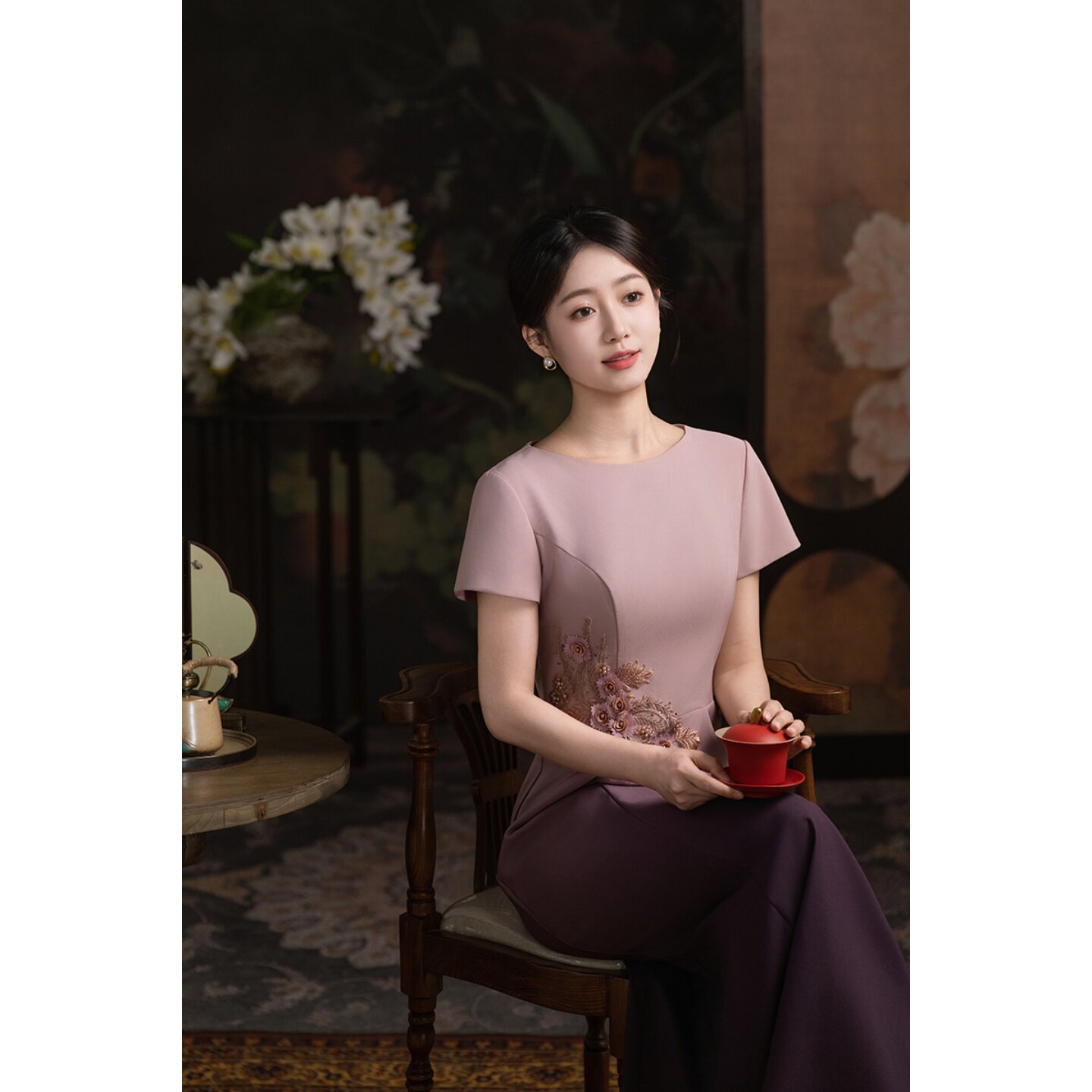 温婉气质妈妈婚宴礼服 2026 新款喜婆婆刺绣腰封高端大气旗袍长裙