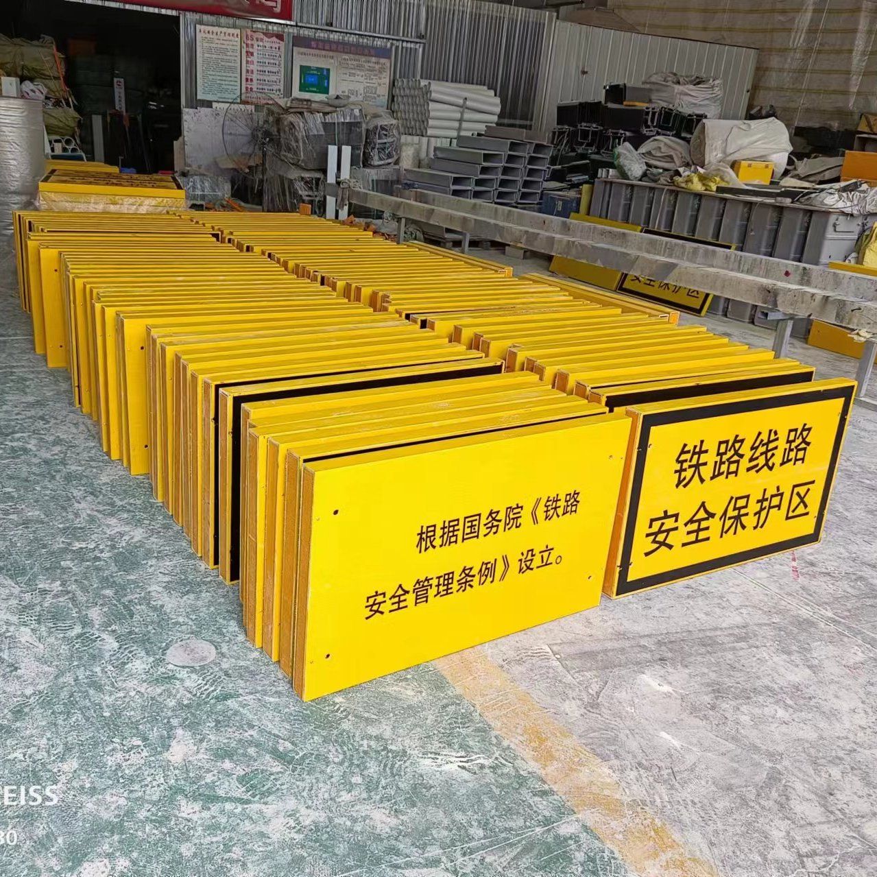 玻璃钢标志桩警示柱里程碑玻璃钢pvc公路界轮廓标电力电缆直销