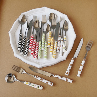 轻奢西餐刀叉不锈钢陶瓷手柄套装牛排勺子棋盘ins家用高颜值餐具