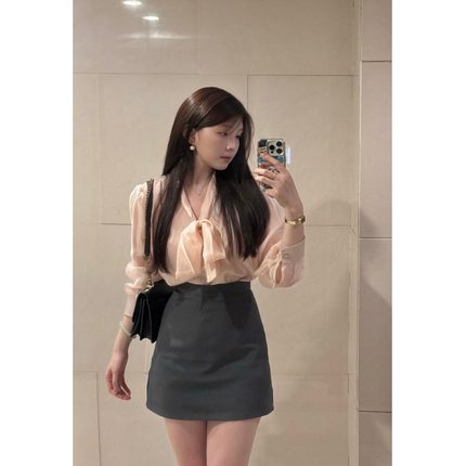 粉色蝴蝶结衬衫女秋季法式高级设计感小众气质温柔风雪纺长袖上衣