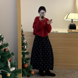 圣诞新年战袍红色针织裙子女秋冬季2026新款独特漂亮冬装一整套装