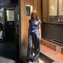 独特漂亮坑条v领冰丝针织短袖T恤女夏季辣妹修身显瘦高弹收腰上衣
