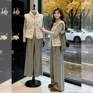 秋冬韩系巨好看的厚款外套女时尚白色毛绒绒立领开衫马甲宽松毛衣